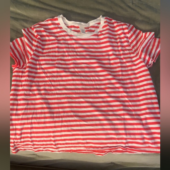 H&M Ringer Tee - Picture 2 of 2